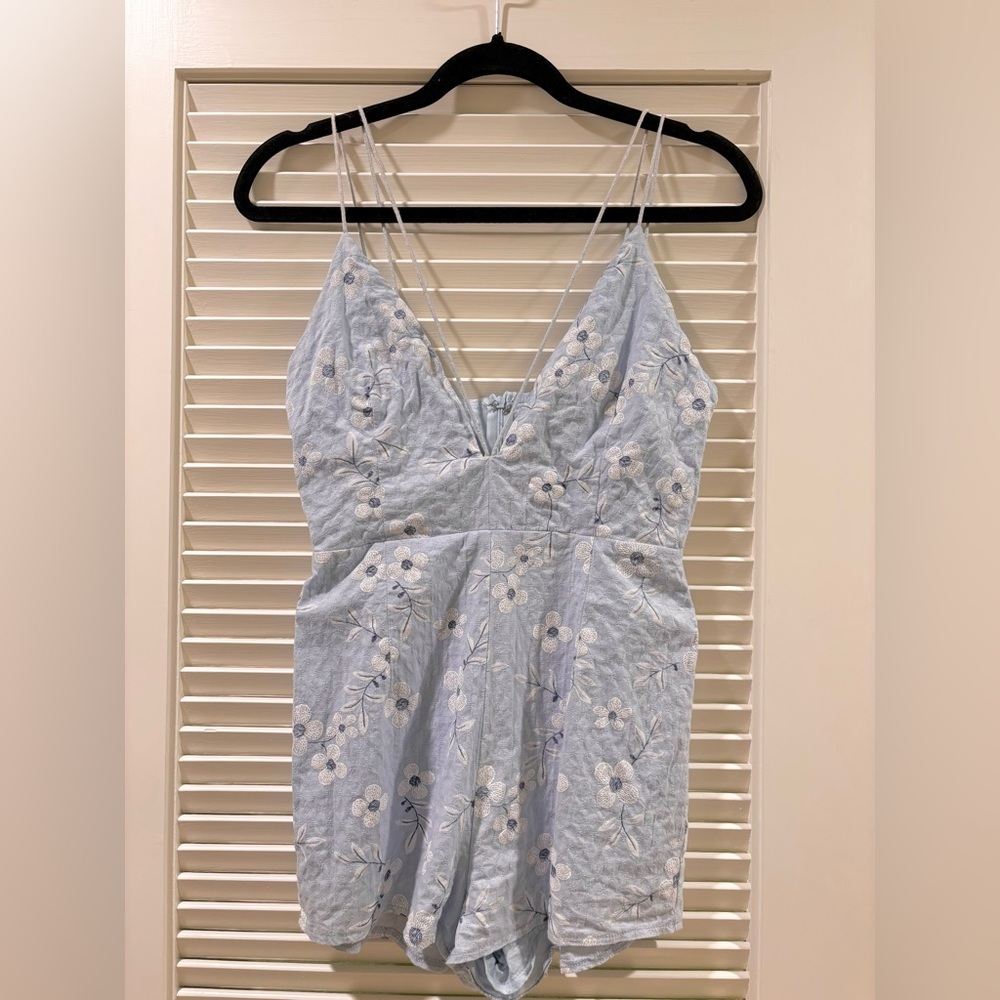 ✨ LF PASTEL BLUE ROMPER ✨